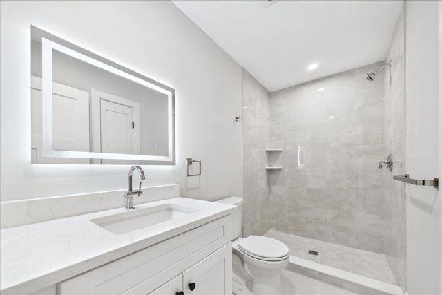 305 Chestnut Ave 3, Boston, MA 02130