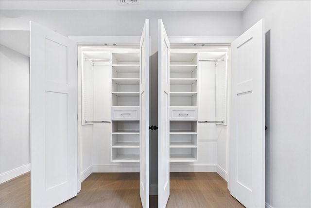 305 Chestnut Ave 3, Boston, MA 02130