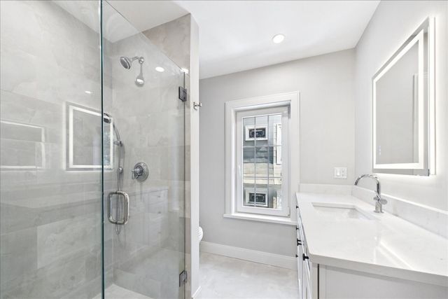 305 Chestnut Ave 3, Boston, MA 02130