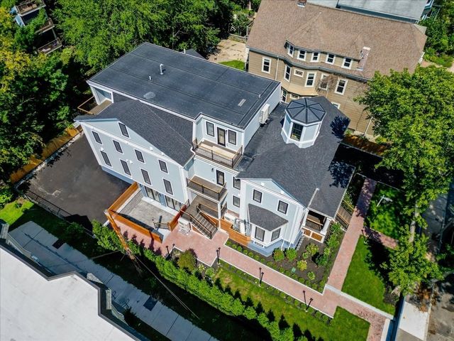 305 Chestnut Ave 3, Boston, MA 02130