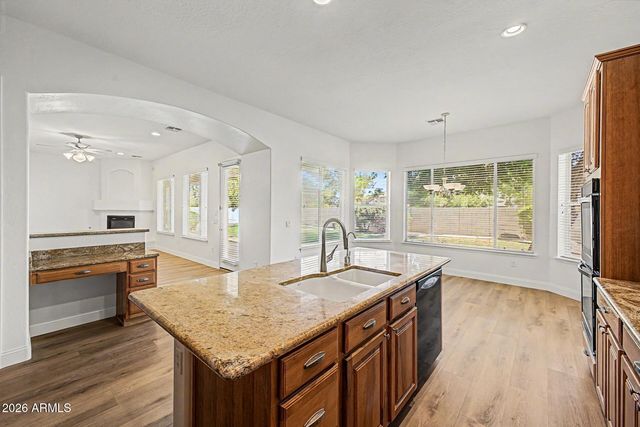 3469 E MOCKINGBIRD Drive, Gilbert, AZ 85234
