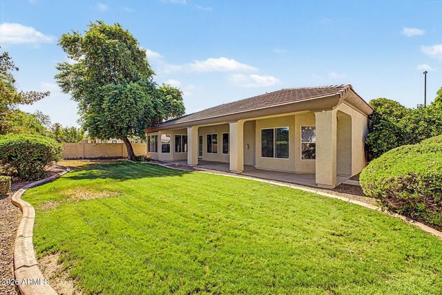 3469 E MOCKINGBIRD Drive, Gilbert, AZ 85234