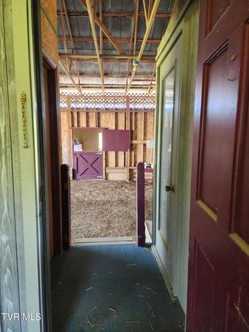 940 Opie Arnold Road, Limestone, TN 37681