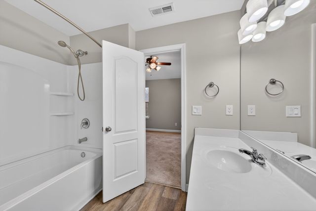 735 Tulip Grove Rd Apt 358, Hermitage, TN 37076