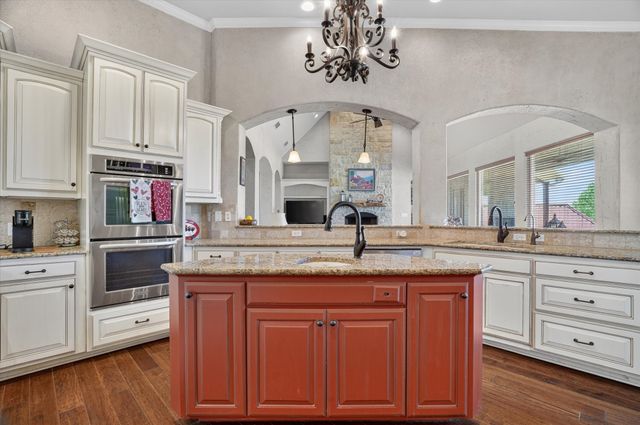 100 Canyon Ridge Trail, Aledo, TX 76008
