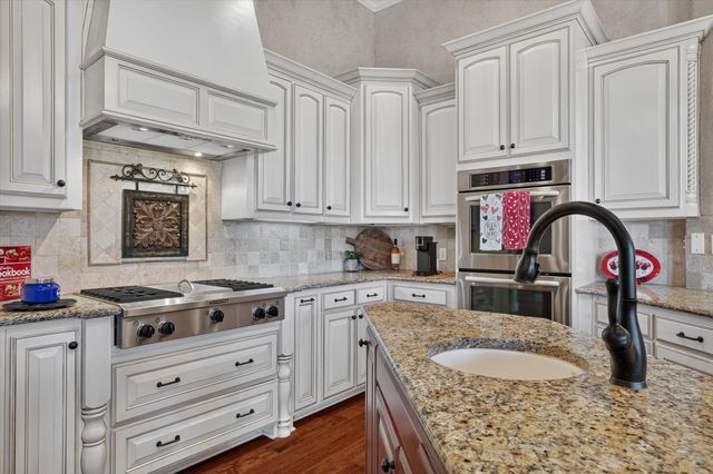 100 Canyon Ridge Trail, Aledo, TX 76008