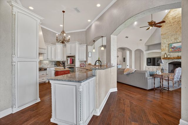 100 Canyon Ridge Trail, Aledo, TX 76008
