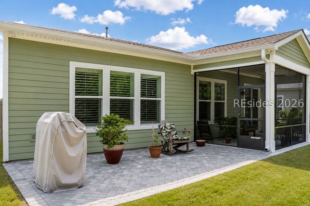 453 Laurel Oak Ave, Hardeeville, SC 29927