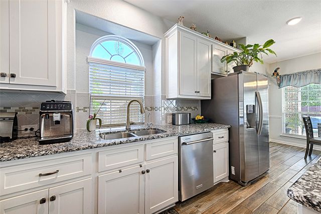 410 Caymus Street, Kennedale, TX 76060