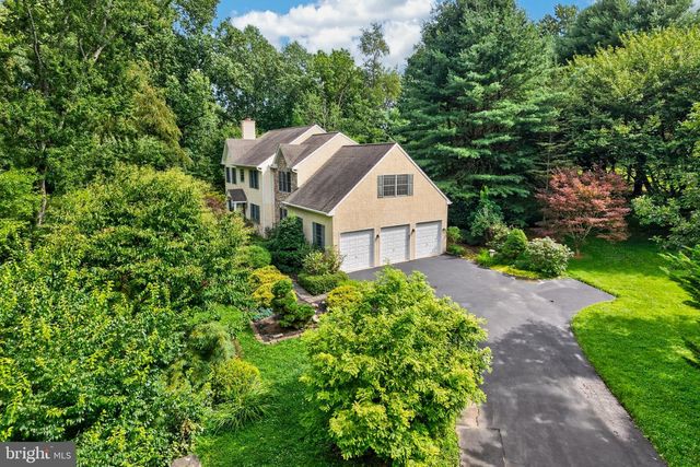 1084 KAOLIN RD, Kennett Square, PA 19348