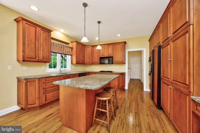 1084 KAOLIN RD, Kennett Square, PA 19348