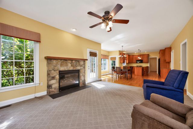 1084 KAOLIN RD, Kennett Square, PA 19348