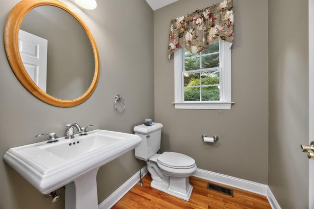 1084 KAOLIN RD, Kennett Square, PA 19348