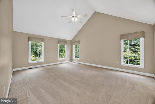 1084 KAOLIN RD, Kennett Square, PA 19348