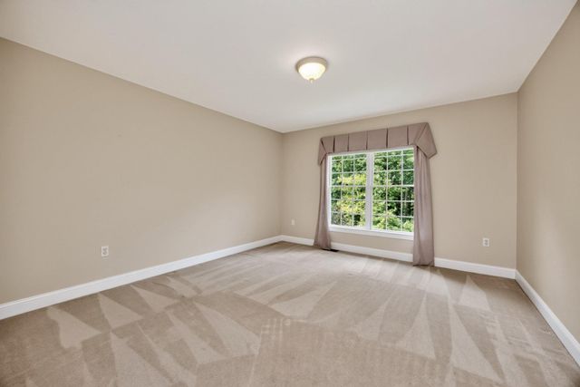 1084 KAOLIN RD, Kennett Square, PA 19348