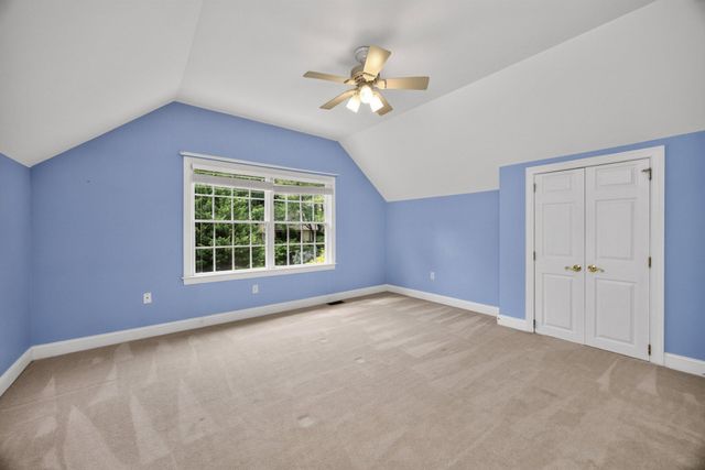 1084 KAOLIN RD, Kennett Square, PA 19348