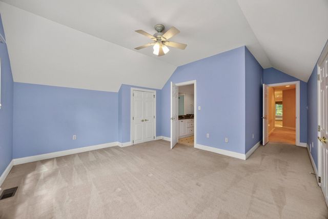 1084 KAOLIN RD, Kennett Square, PA 19348