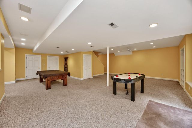 1084 KAOLIN RD, Kennett Square, PA 19348