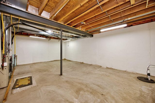 1084 KAOLIN RD, Kennett Square, PA 19348