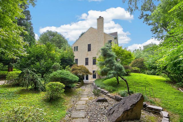 1084 KAOLIN RD, Kennett Square, PA 19348