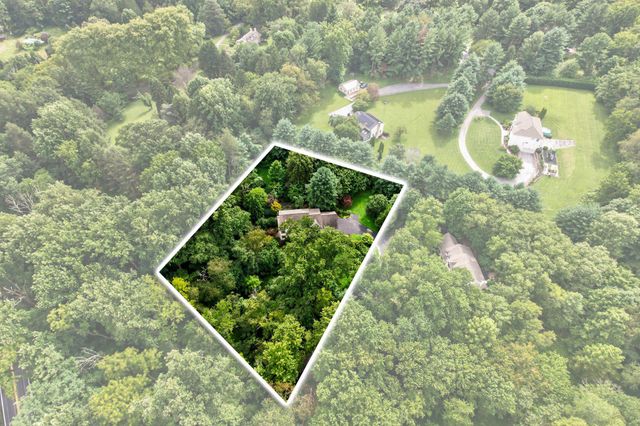 1084 KAOLIN RD, Kennett Square, PA 19348