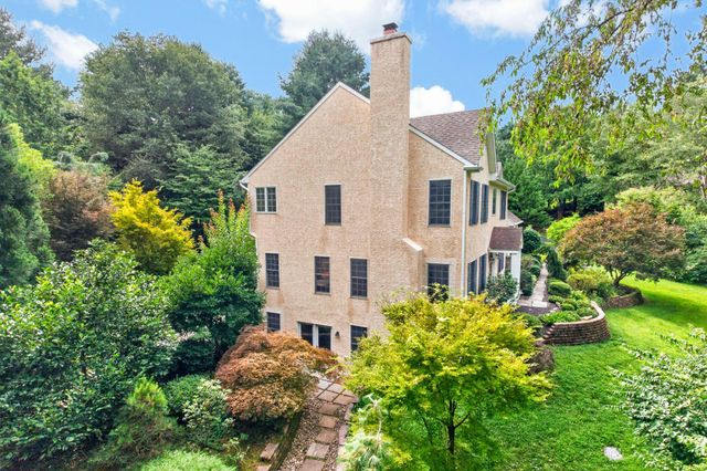 1084 KAOLIN RD, Kennett Square, PA 19348