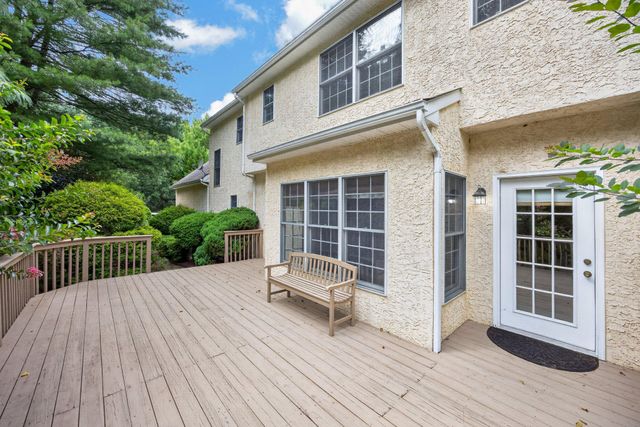 1084 KAOLIN RD, Kennett Square, PA 19348