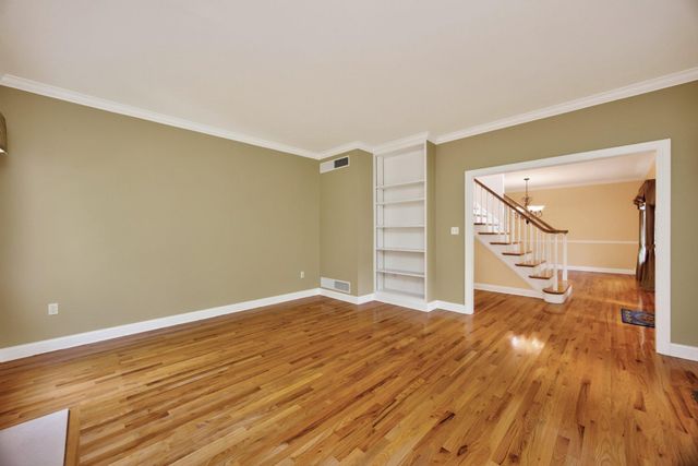 1084 KAOLIN RD, Kennett Square, PA 19348