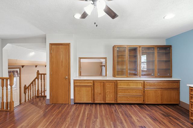2125 AVENUE E, Council Bluffs, IA 51501