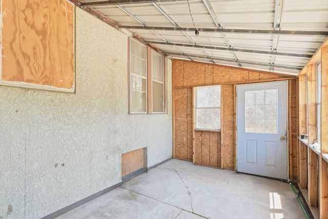 2125 AVENUE E, Council Bluffs, IA 51501