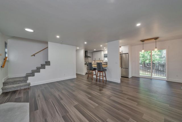 5163 Loch Leven Dr, Pollock Pines, CA 95726