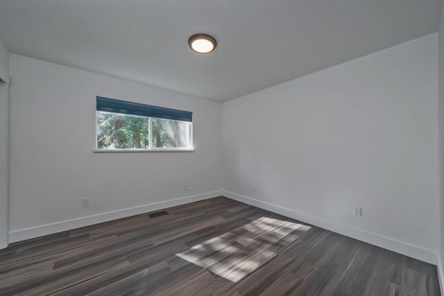 5163 Loch Leven Dr, Pollock Pines, CA 95726