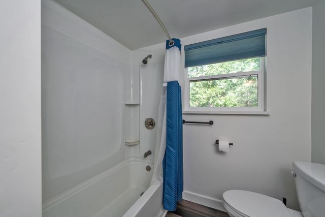 5163 Loch Leven Dr, Pollock Pines, CA 95726