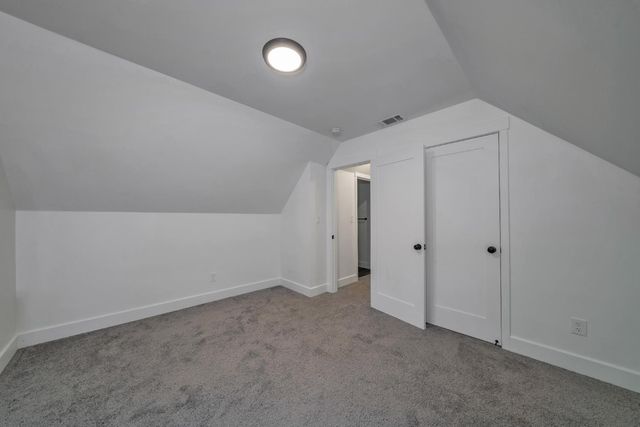 5163 Loch Leven Dr, Pollock Pines, CA 95726