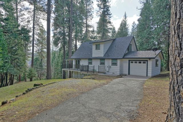 5163 Loch Leven Dr, Pollock Pines, CA 95726