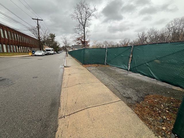 74 Rumford Avenue, Waltham, MA 02453