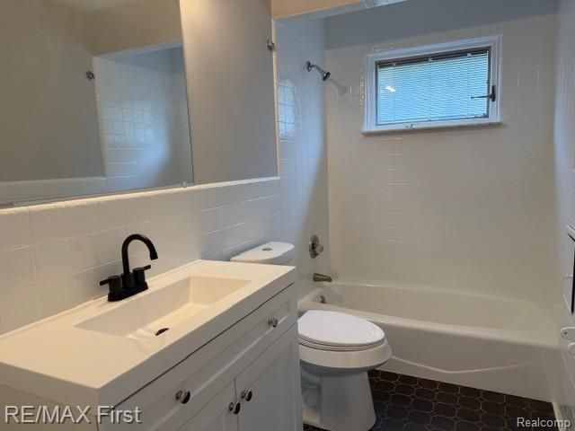 2148 Meyer Court, Lincoln Park, MI 48146