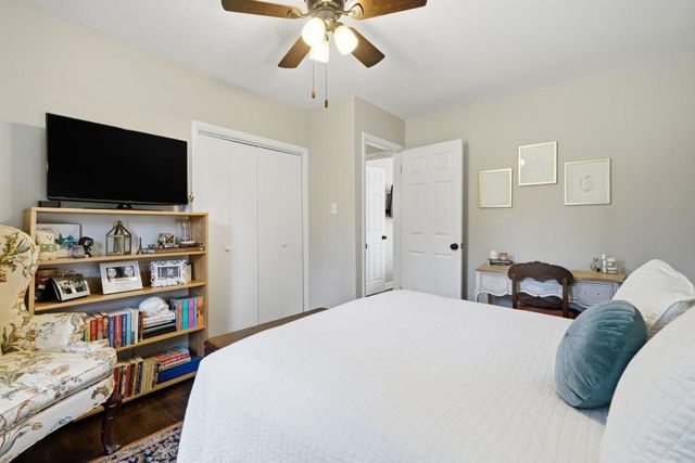 2371 Woodland Drive NW, Kennesaw, GA 30152