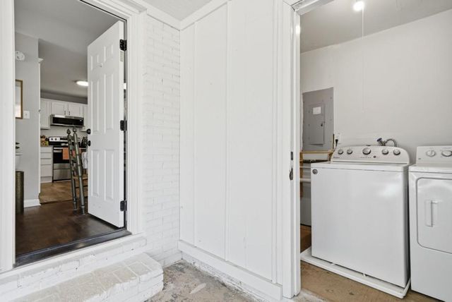 2371 Woodland Drive NW, Kennesaw, GA 30152