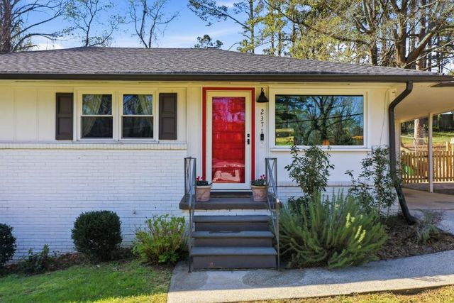 2371 Woodland Drive NW, Kennesaw, GA 30152