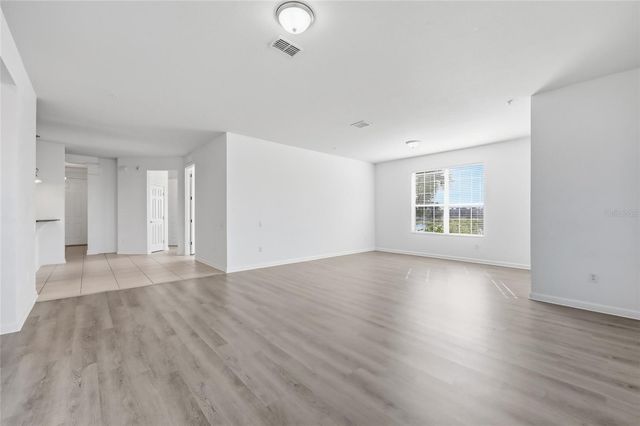 3356 ROBERT TRENT JONES DRIVE 20406, Orlando, FL 32835