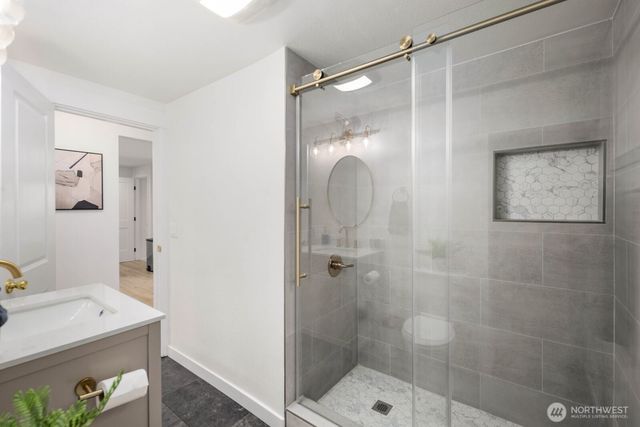7132 34th Avenue SW, Seattle, WA 98126