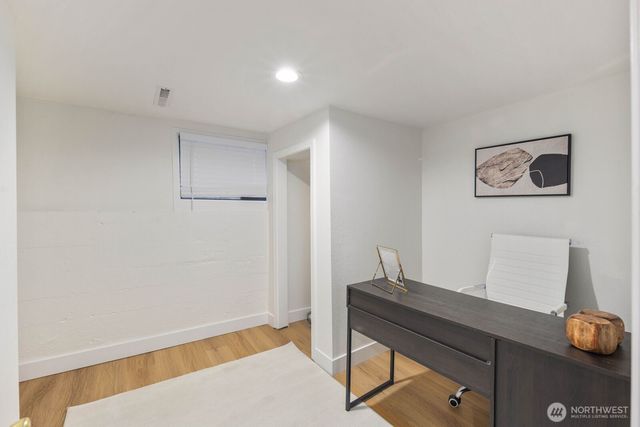 7132 34th Avenue SW, Seattle, WA 98126