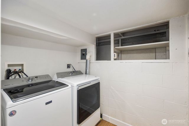 7132 34th Avenue SW, Seattle, WA 98126