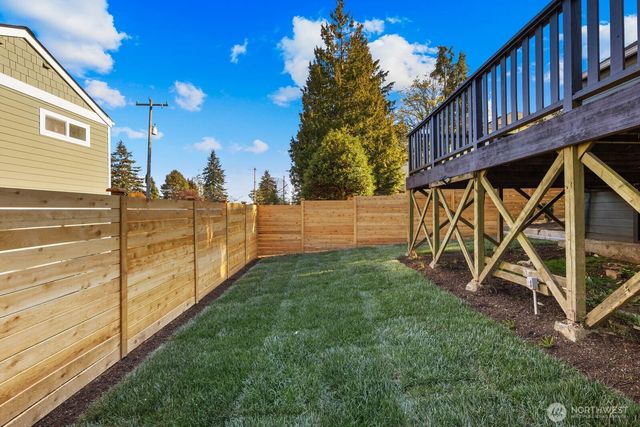 7132 34th Avenue SW, Seattle, WA 98126