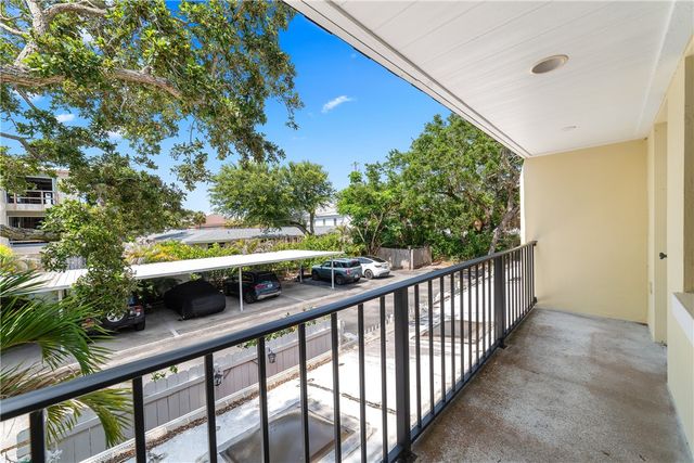 839 Camelia Lane 8, Vero Beach, FL 32963