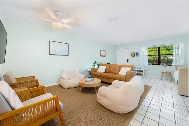 839 Camelia Lane 8, Vero Beach, FL 32963
