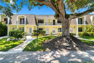 839 Camelia Lane 8, Vero Beach, FL 32963