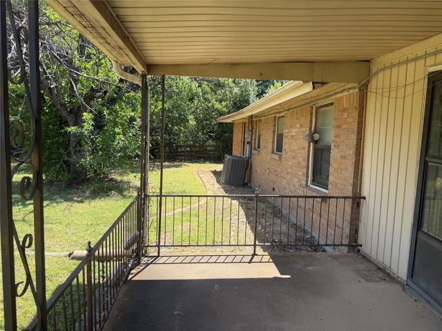 2155 Fairway Drive, Fort Worth, TX 76119
