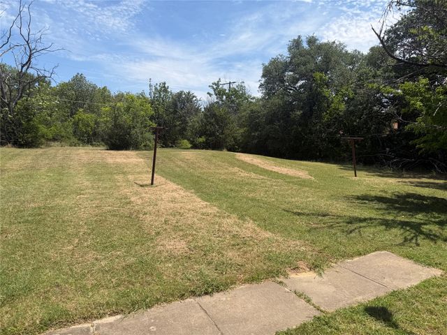 2155 Fairway Drive, Fort Worth, TX 76119